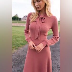 Gal Meets Glam Brianna Tie Neck Long Sleeve Sweater Dress size PS Petite Small